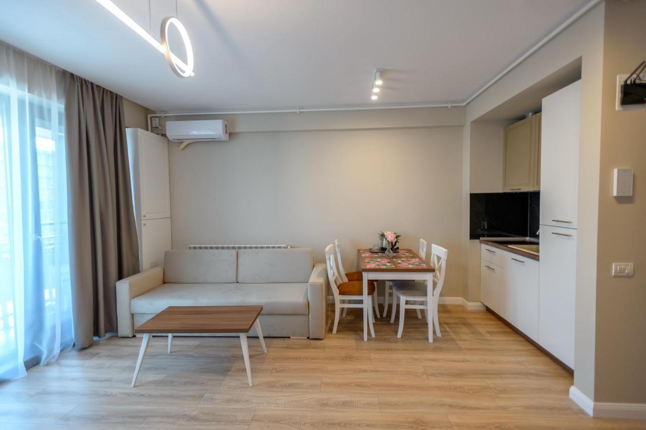 Plazza Mamaia Nord Aparthotel Năvodari Buitenkant foto